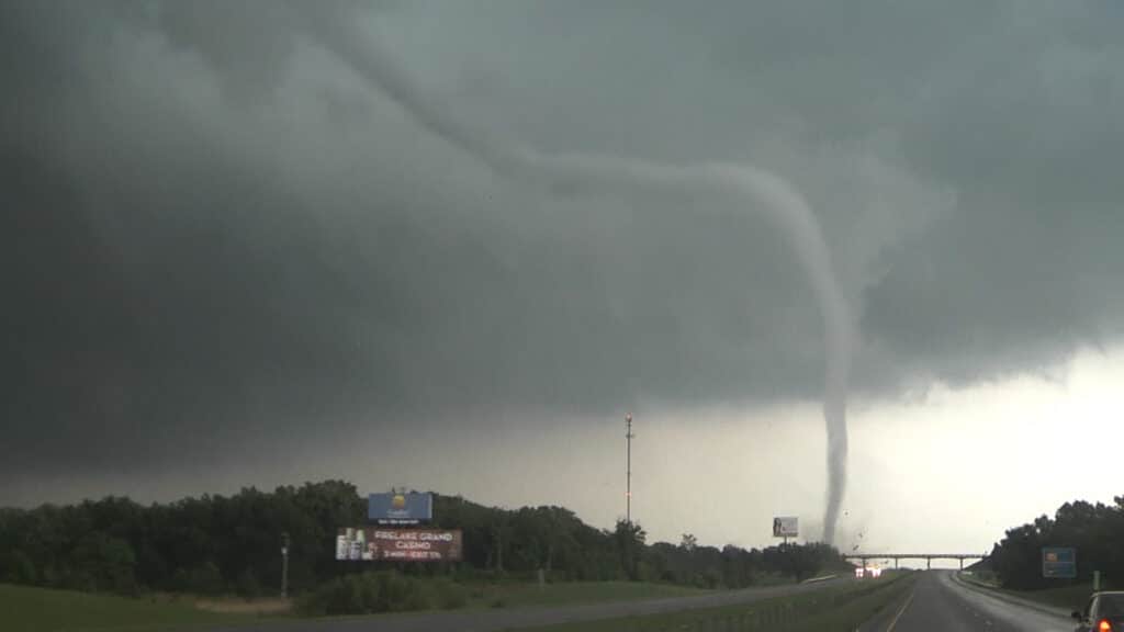 Shawnee/Mcleod, OK Tornado May 24, 2011