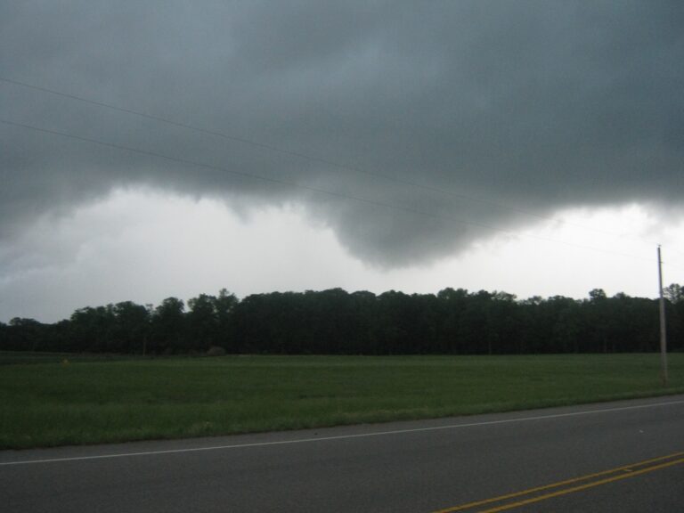 Rotating Wall Cloud in Arkansas