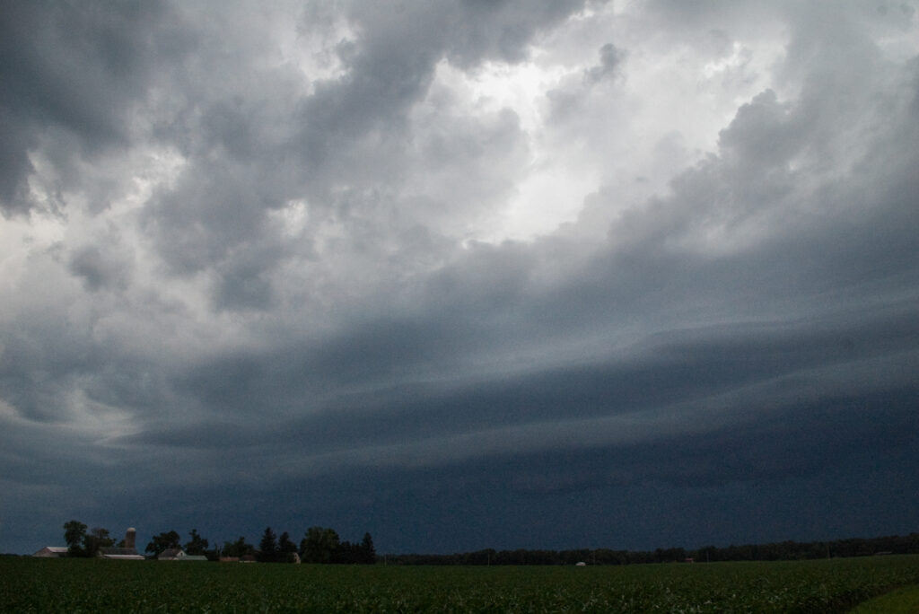 Shelf Cloud near Rockford, IL