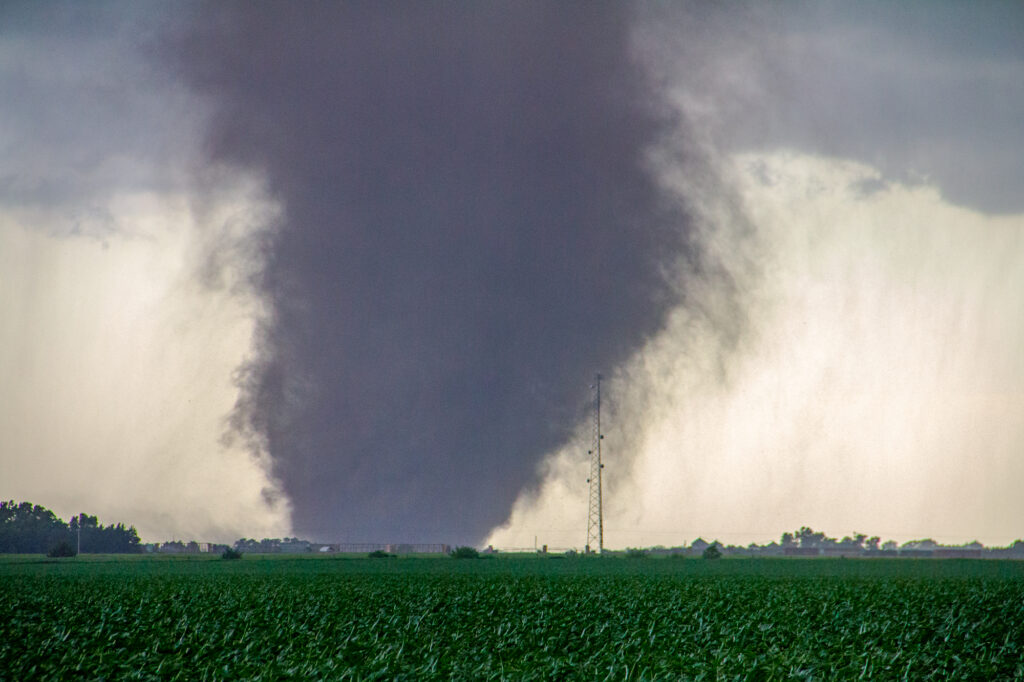 Bradshaw tornado nears a cell phone tower