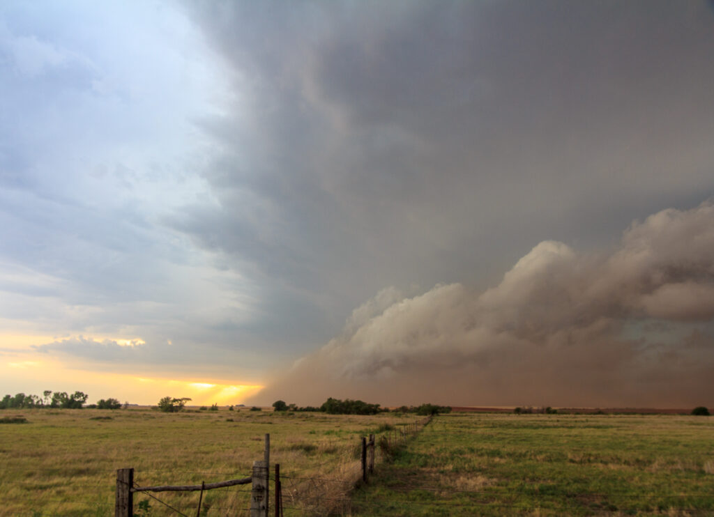 Shelf Cloud at Kansas and Oklahoma Border