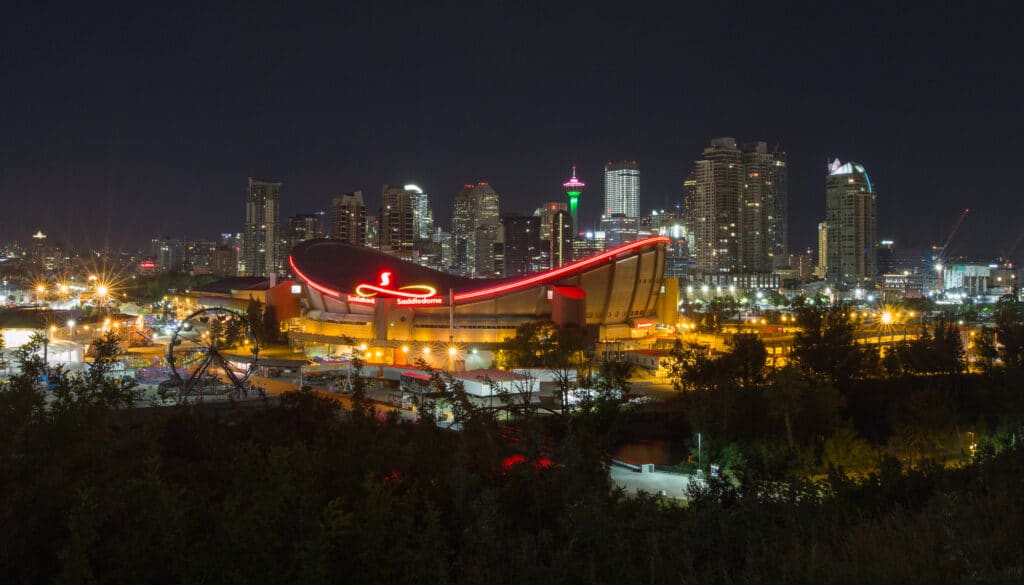 Skyline of Calgary at night