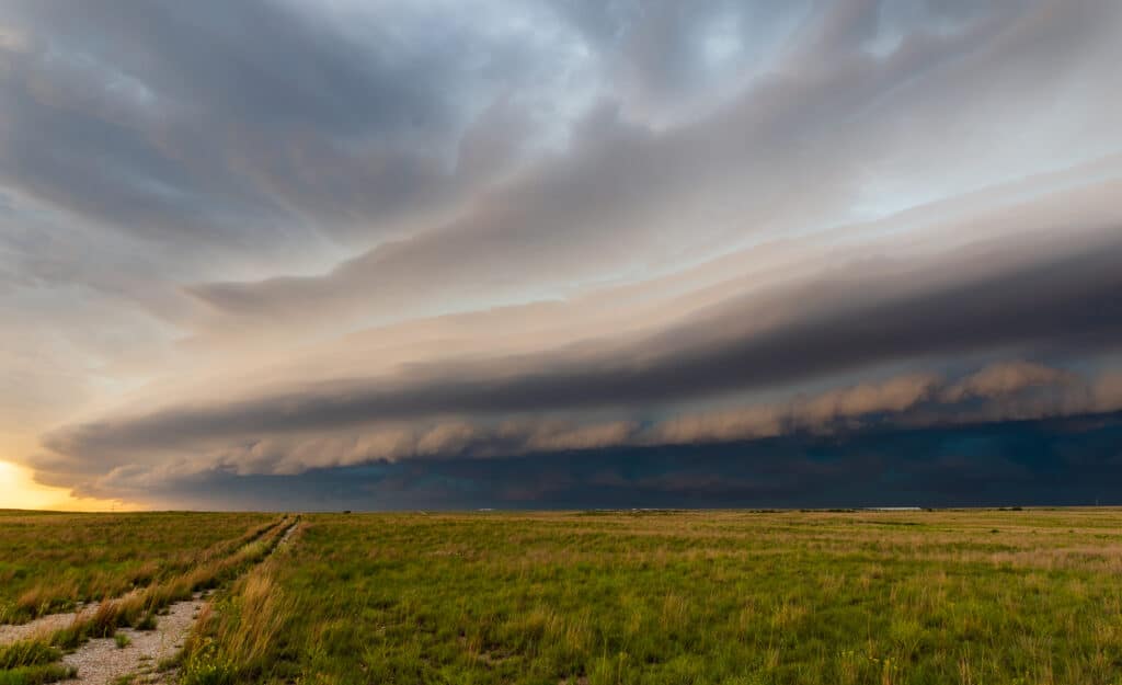 Photogenic shelf cloud south of Laverne, Oklahoma