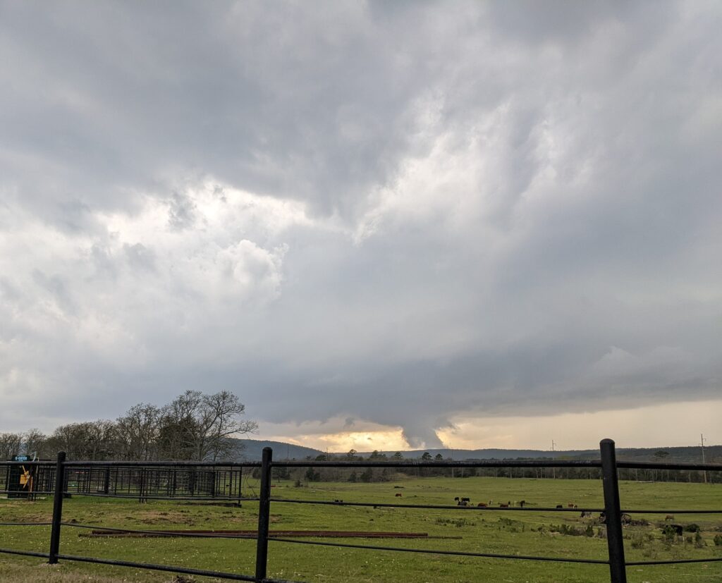 Developing Wall Cloud west of Talihina