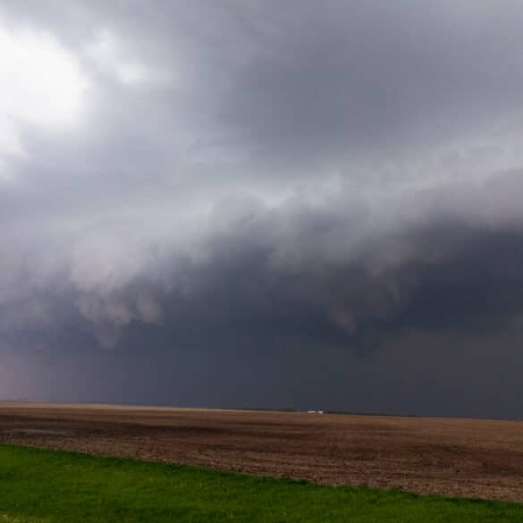 A derecho in South Dakota approaches my location northeast of Huron, SD on May 12, 2022