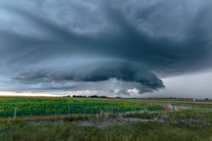 Canadian Supercell gusting out