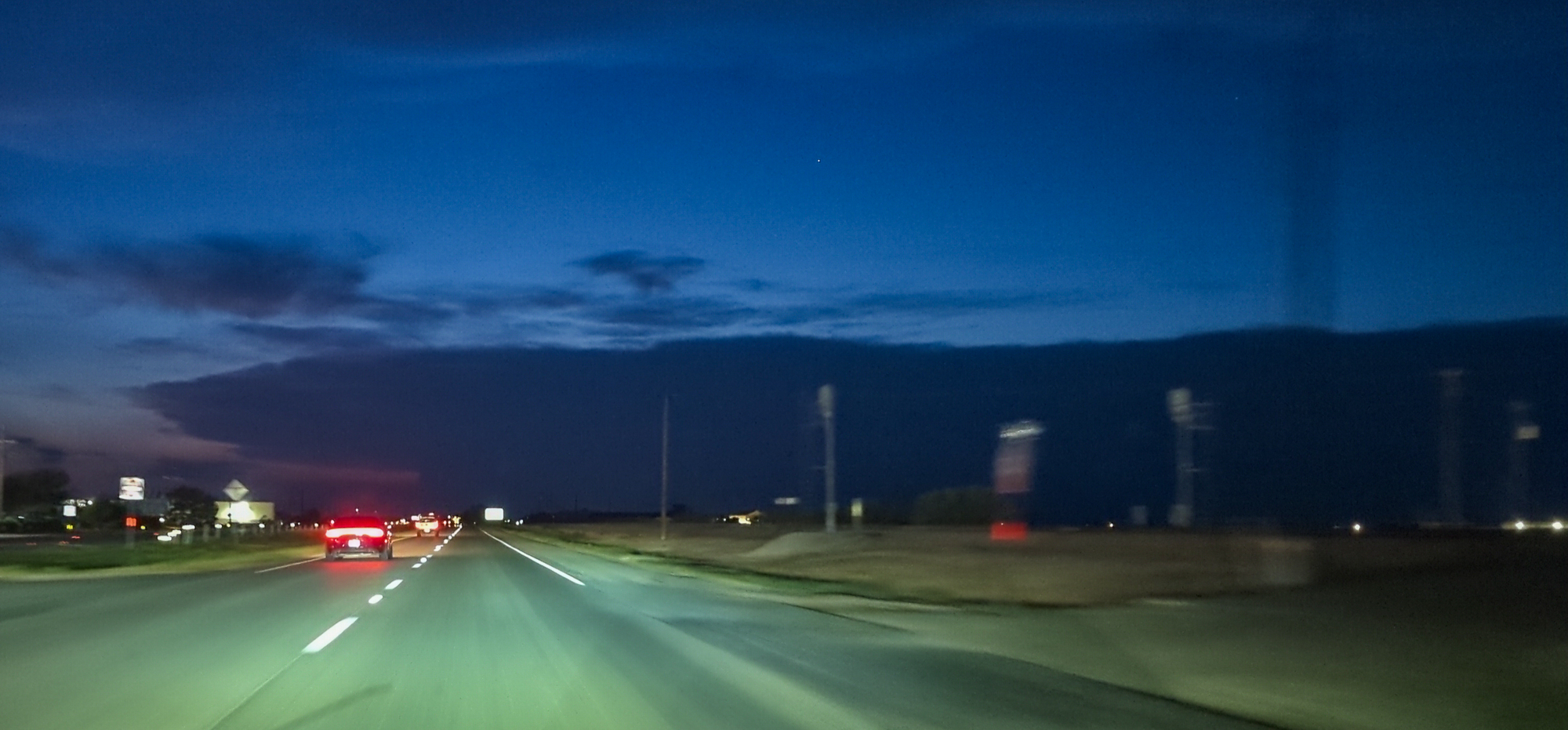 Storm_on_Horizon.jpg